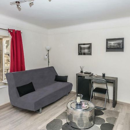 Apartamento Studio avec vue sur les arénes Arlés Exterior foto